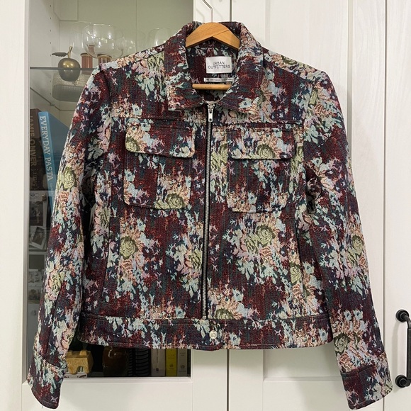 Floral Jacquard Trucker Jacket - Picture 2 of 7
